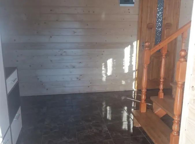 בית הארחה Grey House *