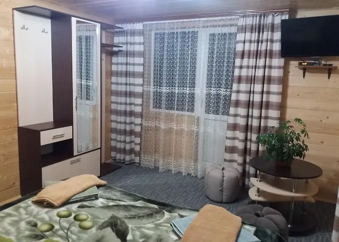 Grey House בית הארחה